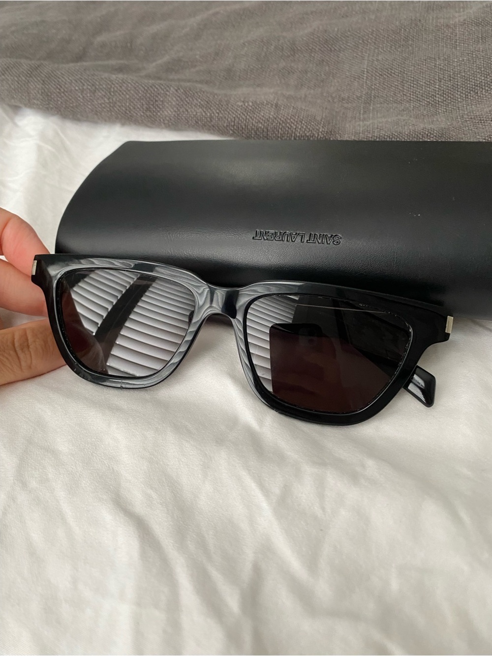 Authentic Saint Laurent sunglasses SL 462 SULPICE 001 - Picture 5 of 16